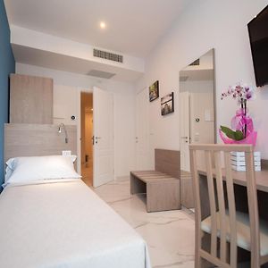 Single Room Private Bathroom